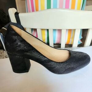 Wirth Black Leather Round Toe Block Heel Pumps Size 39 / US 8
